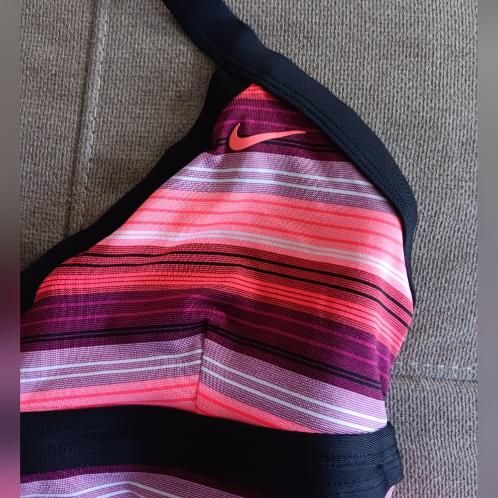 3 For $13💛Nike Striped Workout Halter Top - Picture 2 of 4